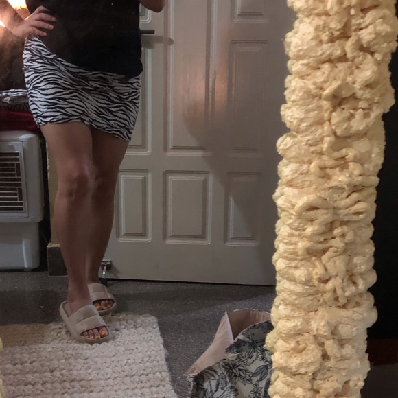 Pair of mini skirt - Picture 5 of 8